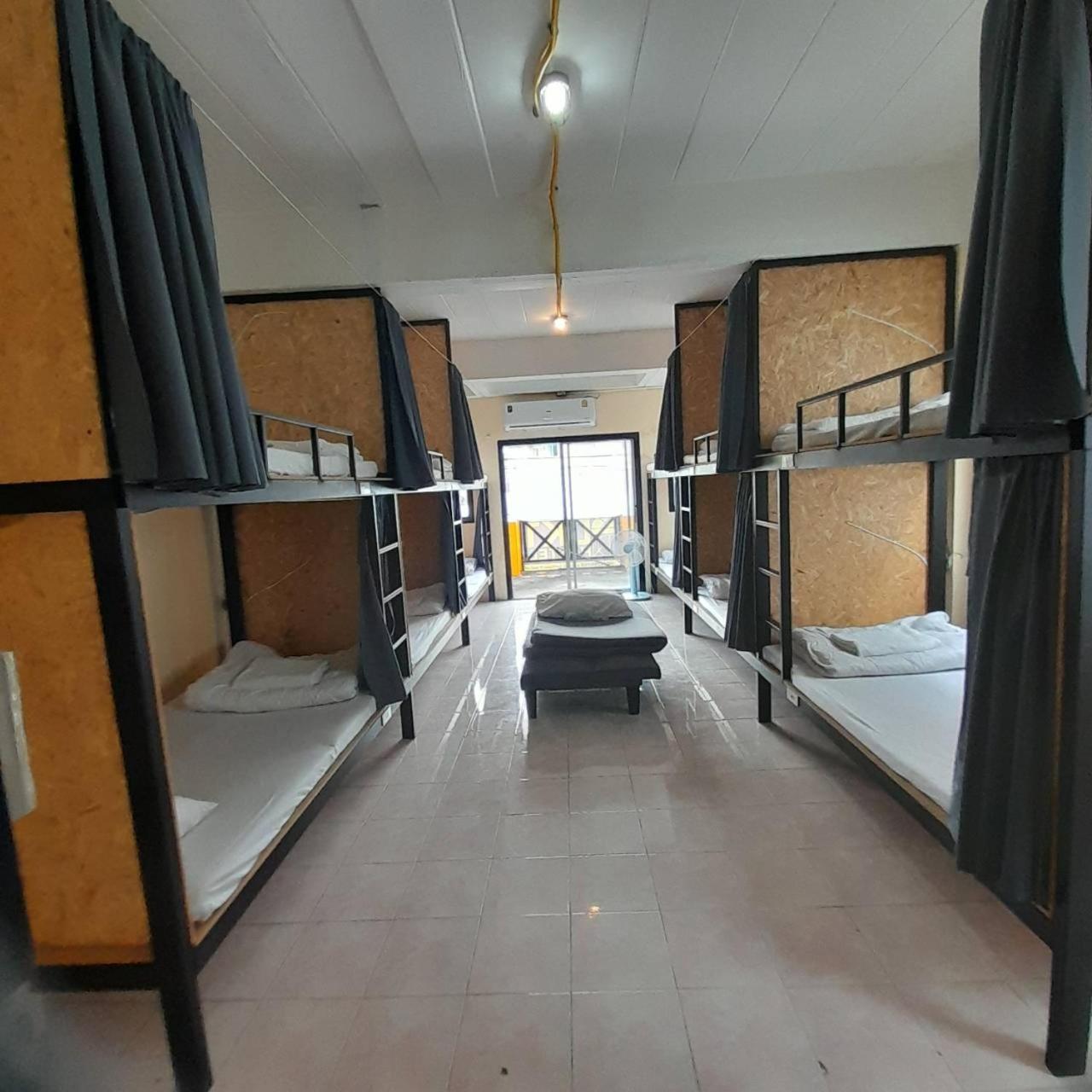 Dk1Hostel Csaveng-part Kültér fotó
